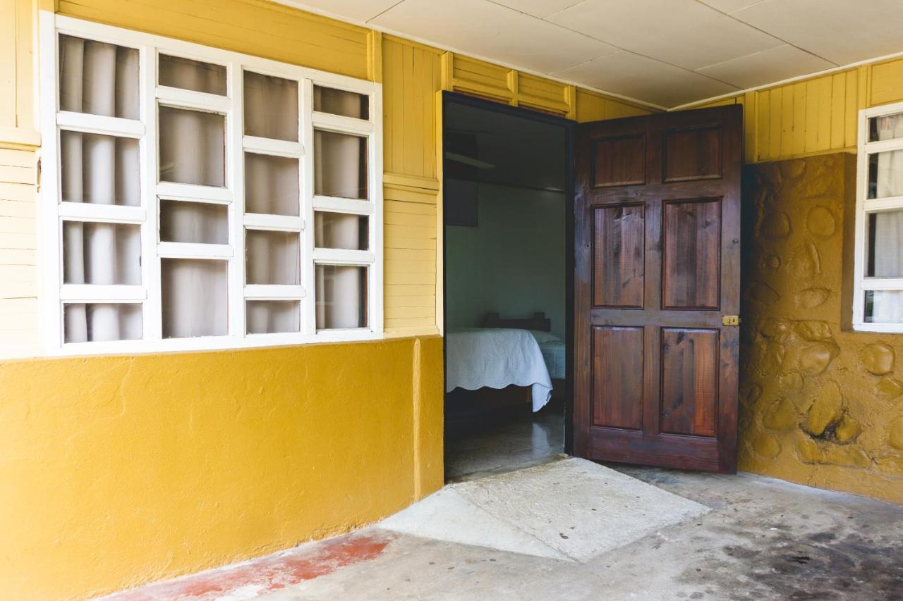 Cabinas El Prado San Isidro De El General Екстериор снимка